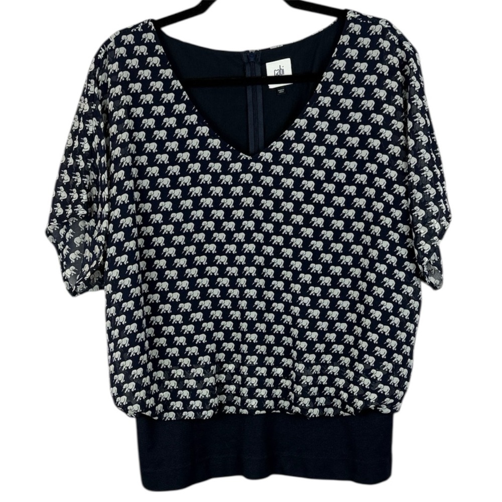 CAbi Parade Chic Blue White Elephant Print V-Neck Cap Sleeves Medium Blouse